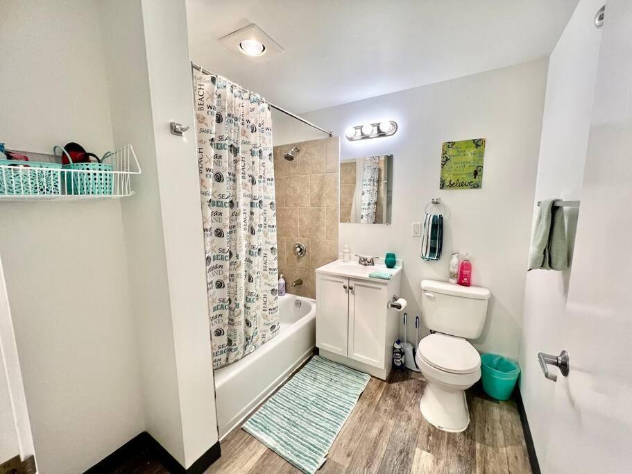 Private Room With Shared Bathroom On The 1St Floor 10 Minutes Walk To University Of Washington Seattle Exterior foto